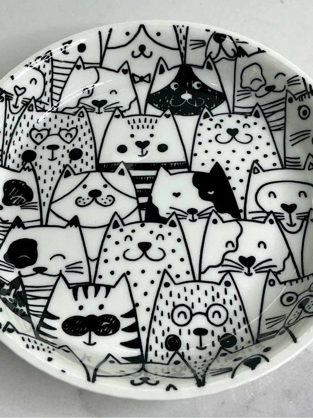 Cat Plate or Cat Dish Dessert Plate Ceramic 5” Kitten Faces White Black NEW